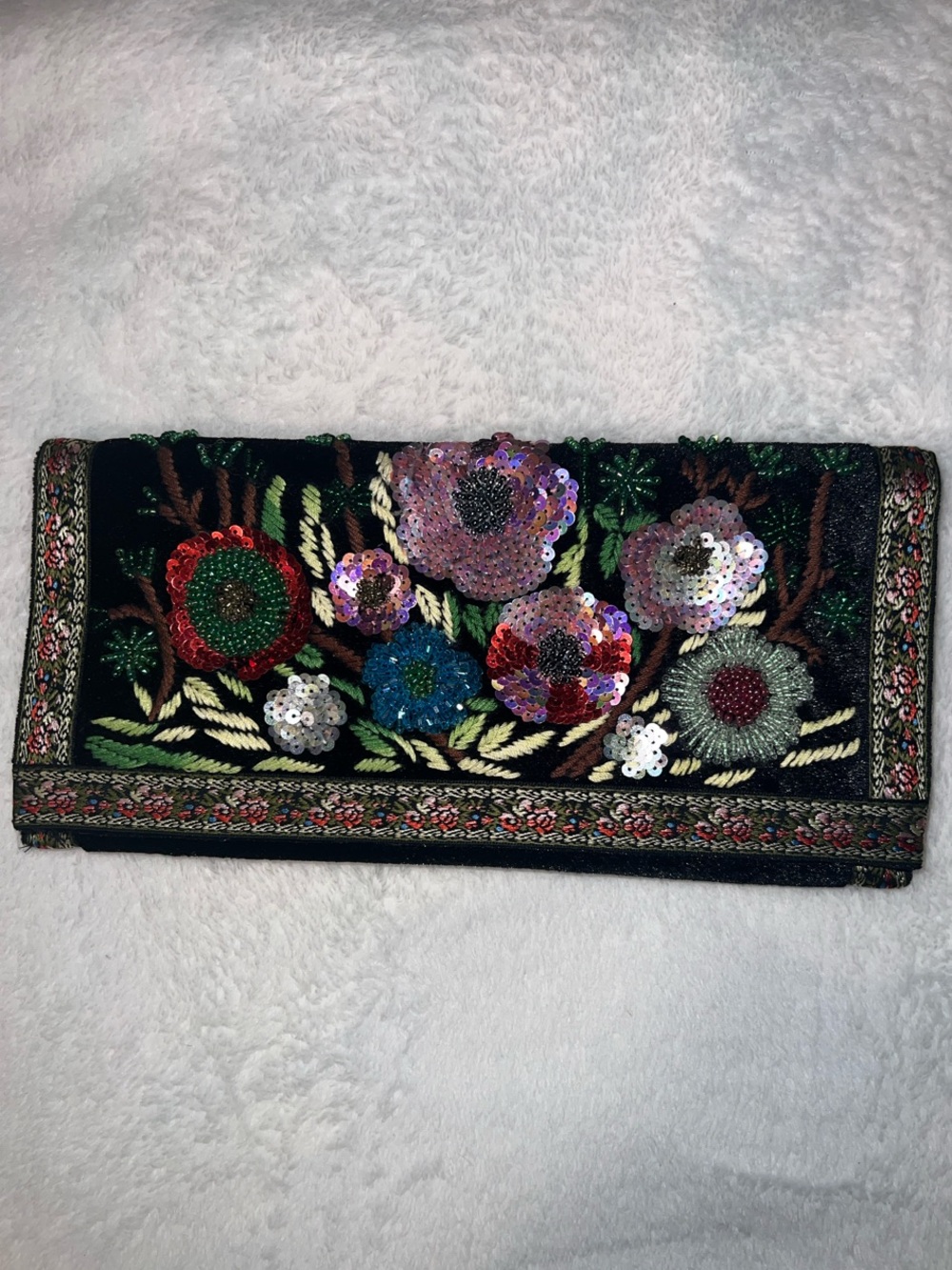 Preston & York NWOT Black Floral Sequin Clutch with Multicolor Embroidery